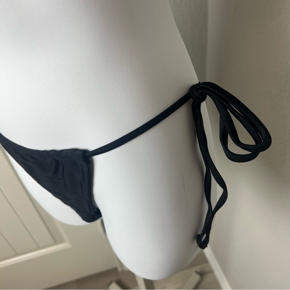 Cabo couture solid black bikini set - Picture 4 of 8